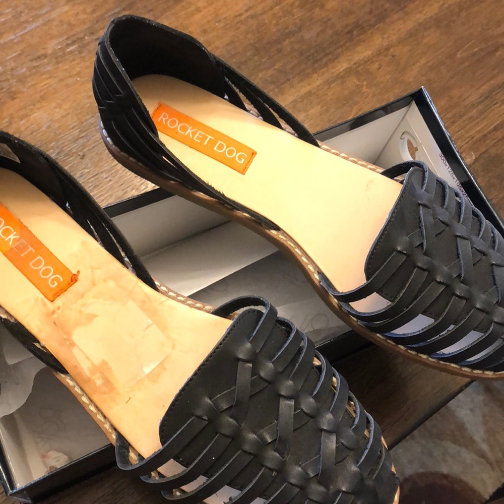 Rocket dog black flats